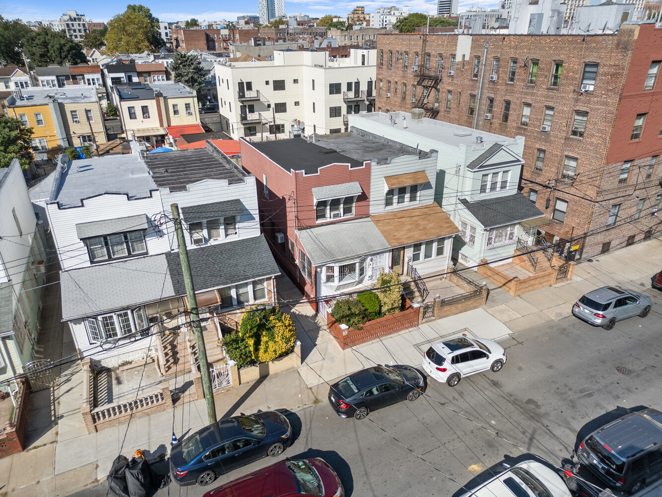 266 E 37TH Street