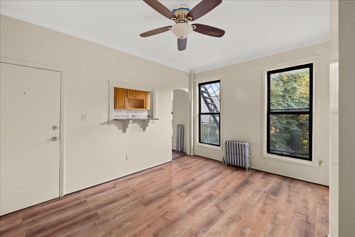 48 PULASKI Street 2