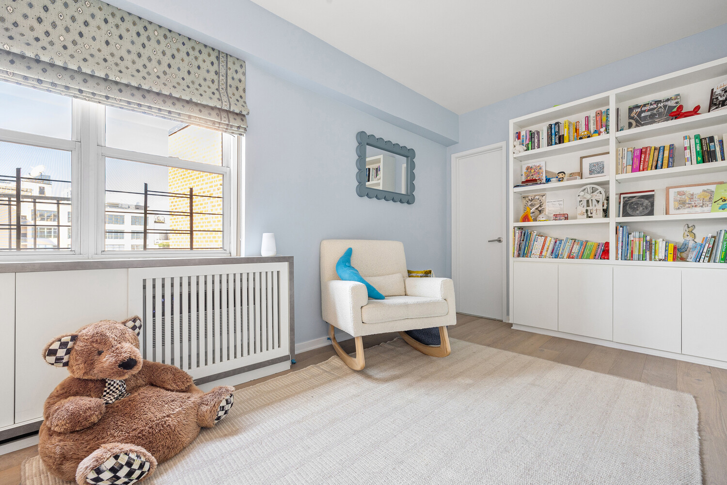 2 CHARLTON Street PH16F