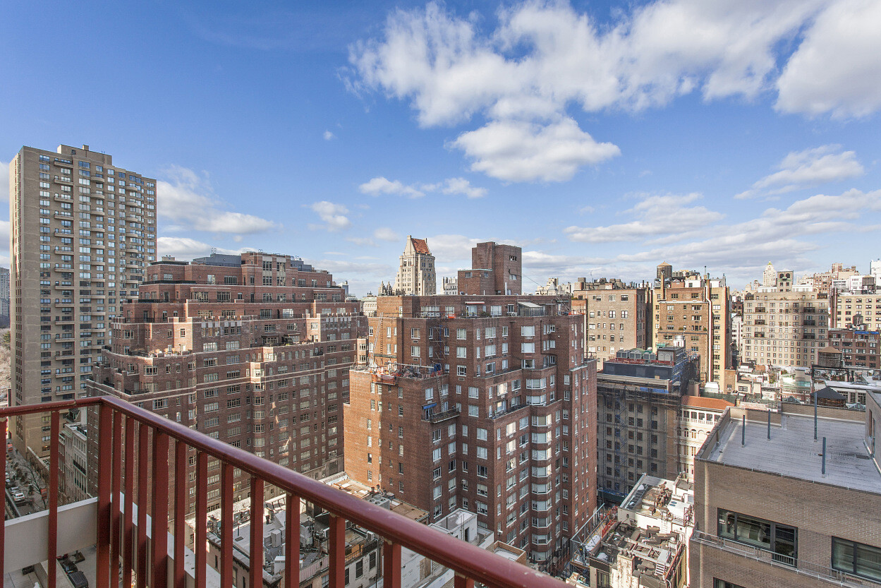 40 E 61ST Street 16B