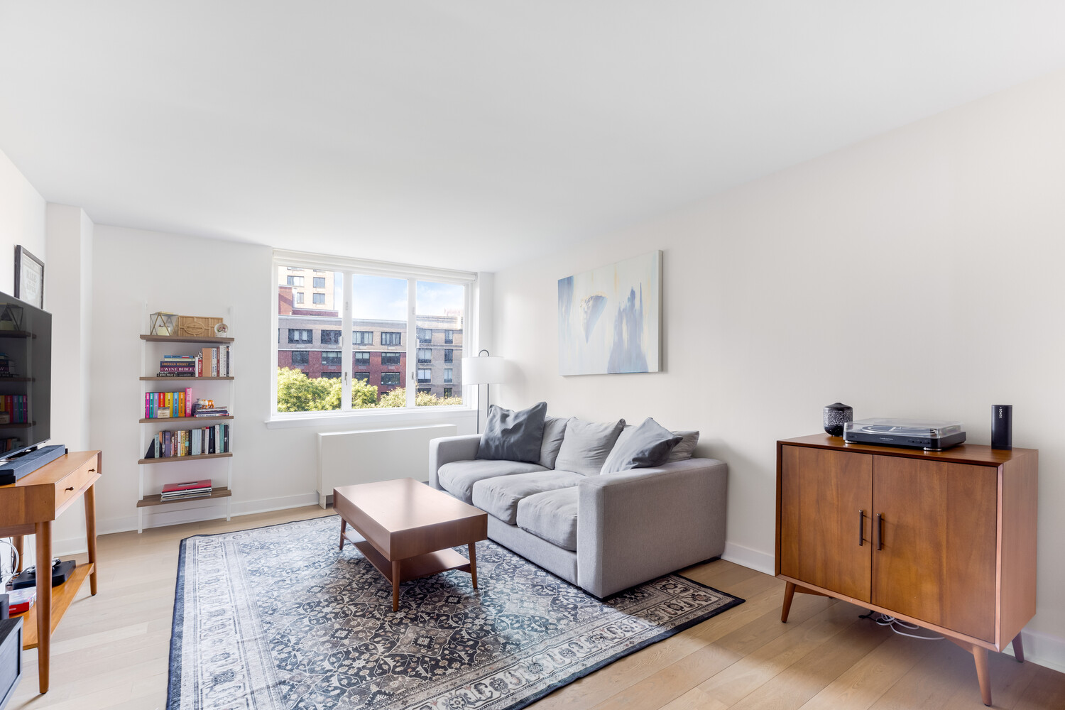 225 RECTOR Place 7J
