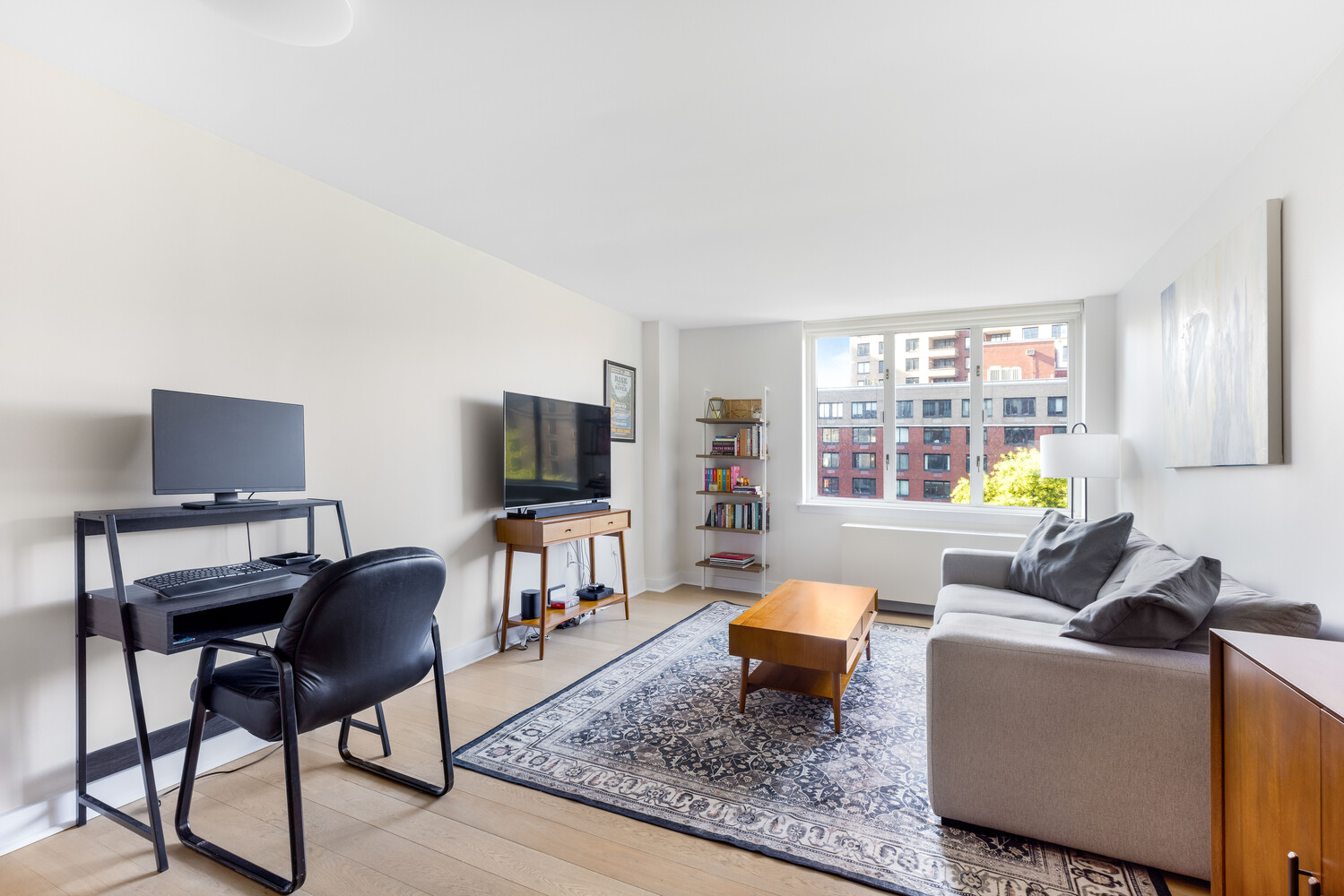 225 RECTOR Place 7J