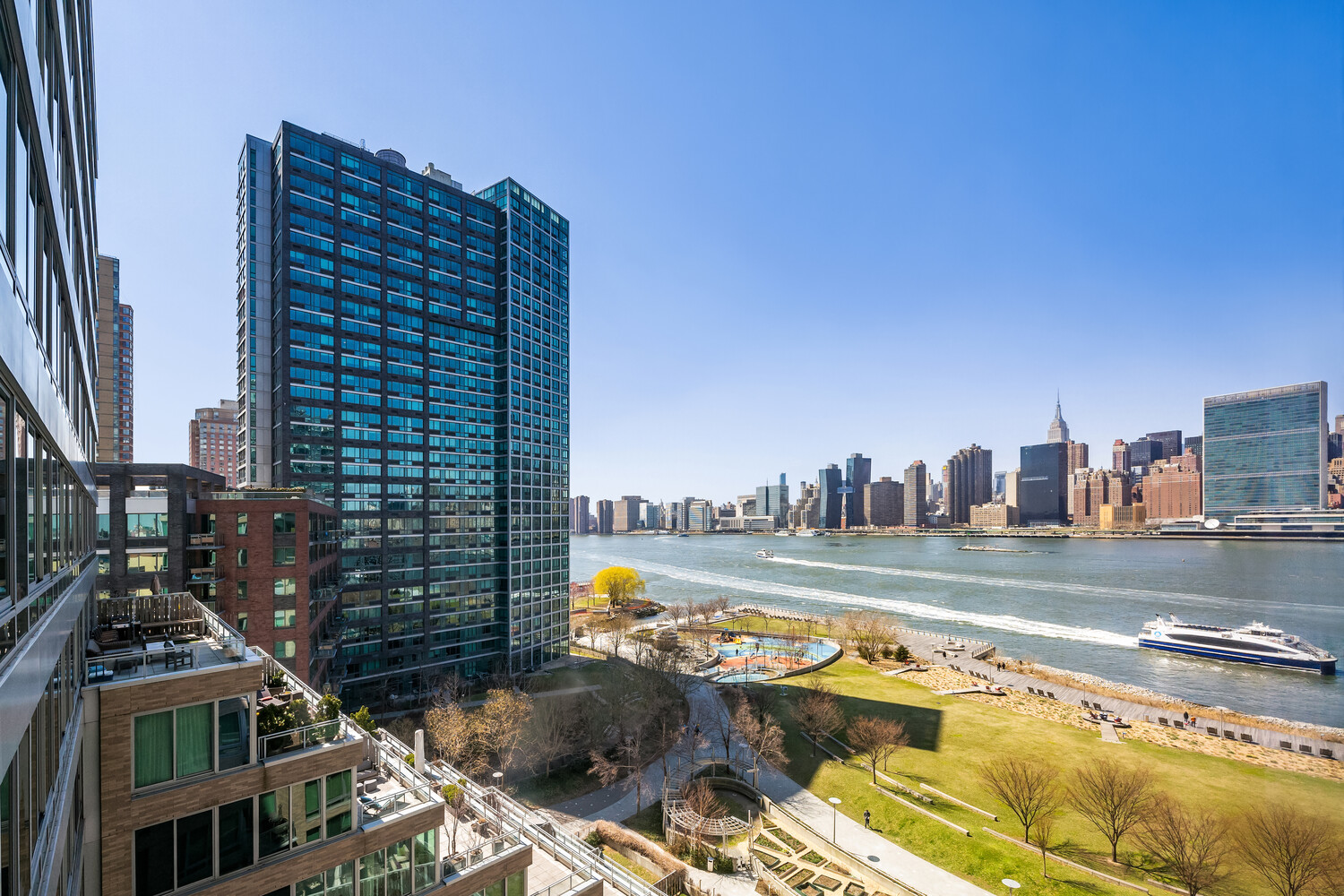 46-30 CENTER Boulevard 908