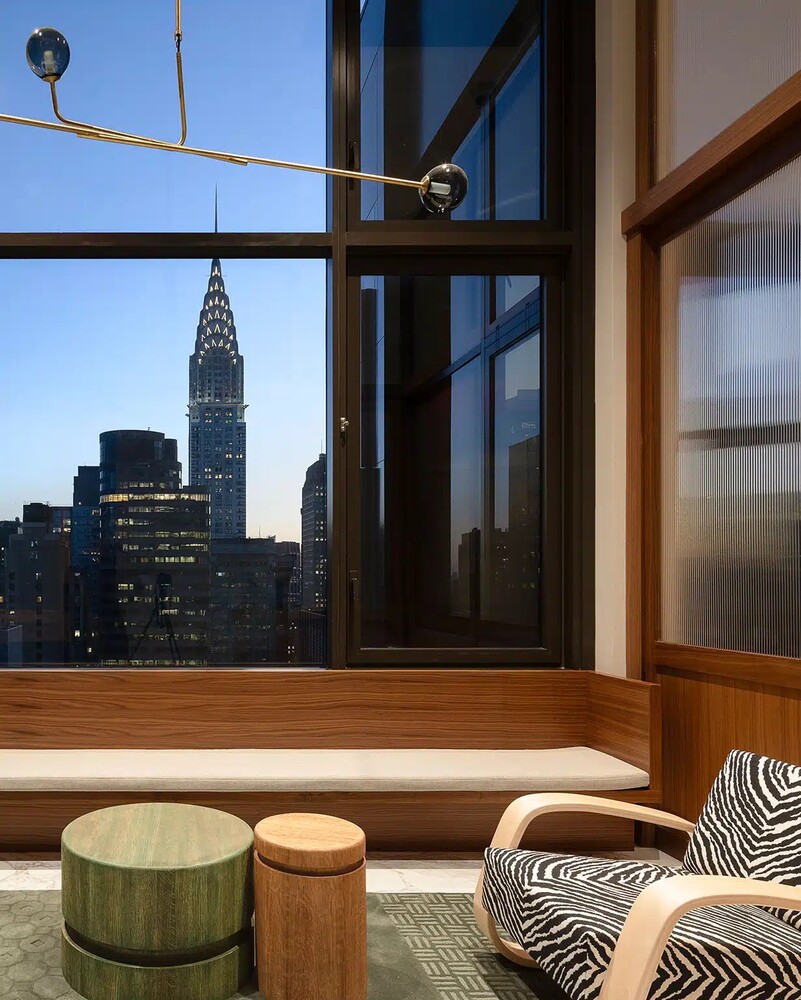 135 E 47TH Street 12B