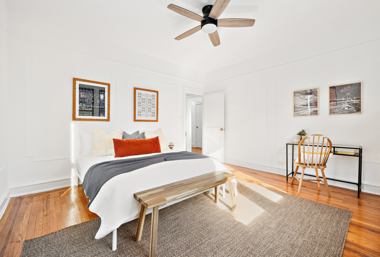 41-42 42ND Street E4