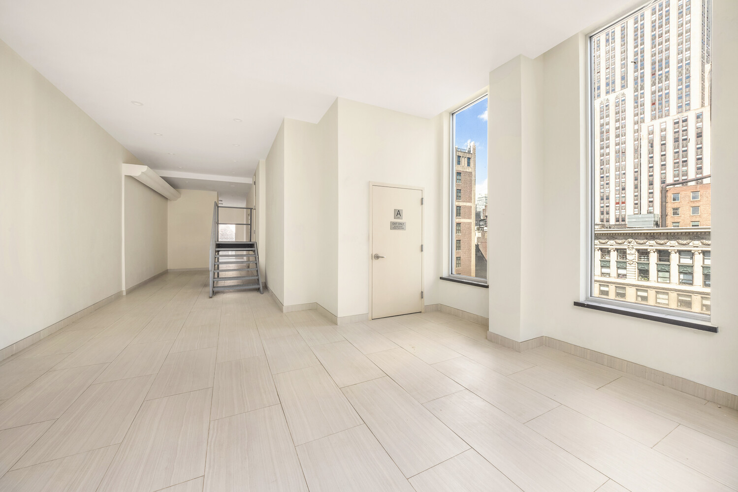 304 5TH Avenue PH1013