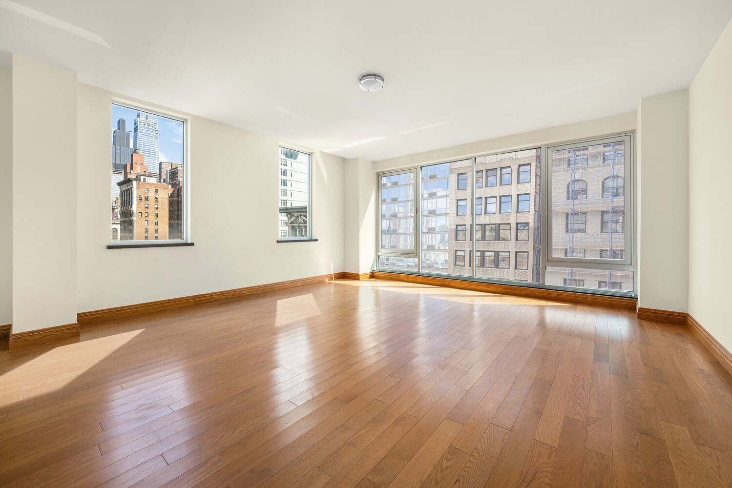 304 5TH Avenue PH1013