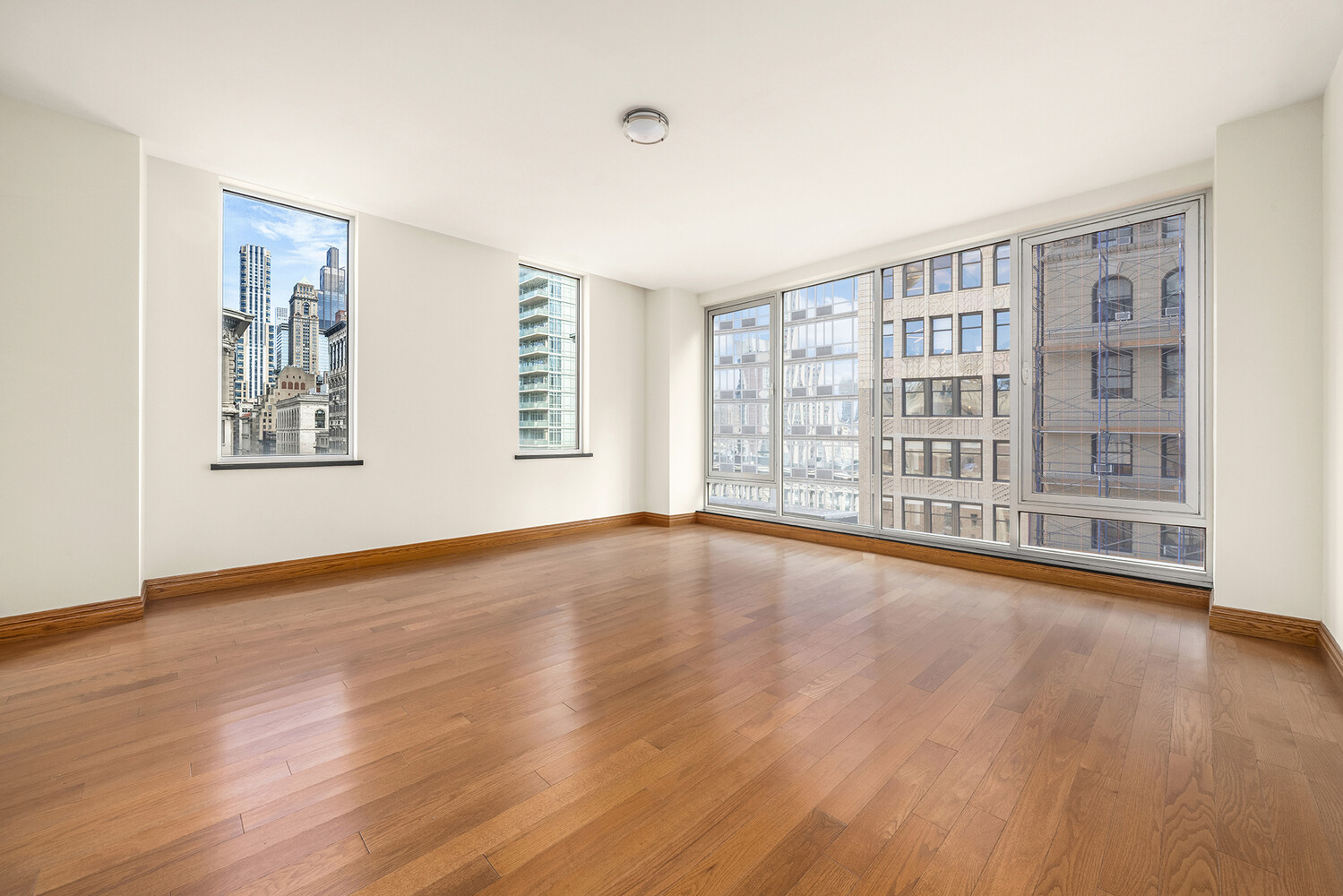 304 5TH Avenue PH1013