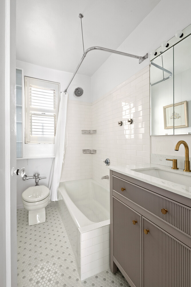 7 E 85TH Street 8B