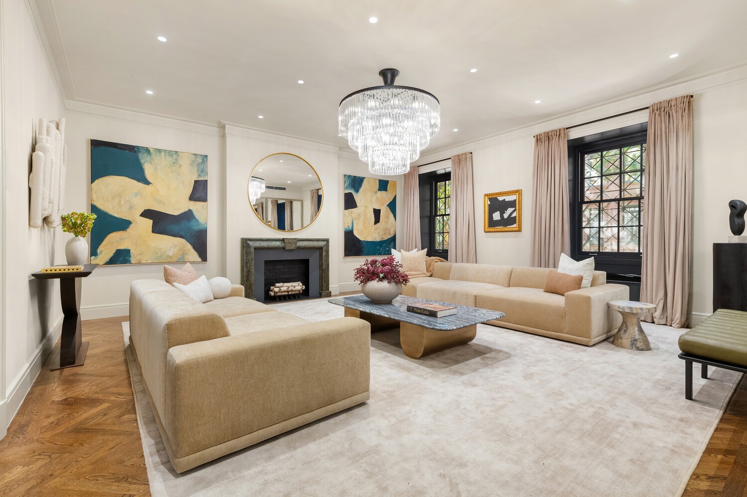 125 E 65TH Street