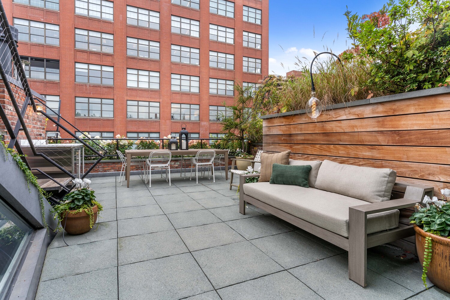 430 Hudson Street 