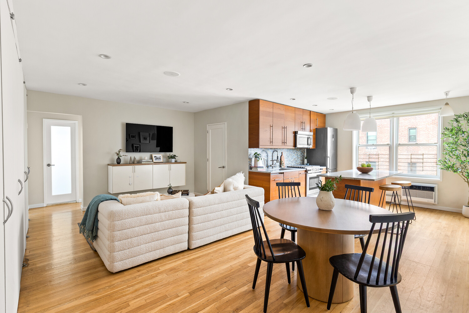 651 VANDERBILT Street 7K