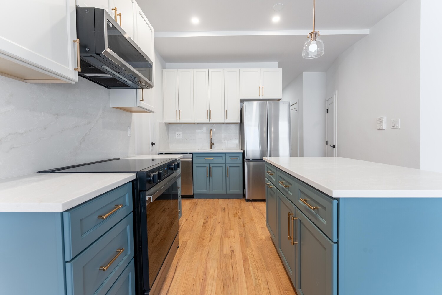 121 DIVISION Street 2