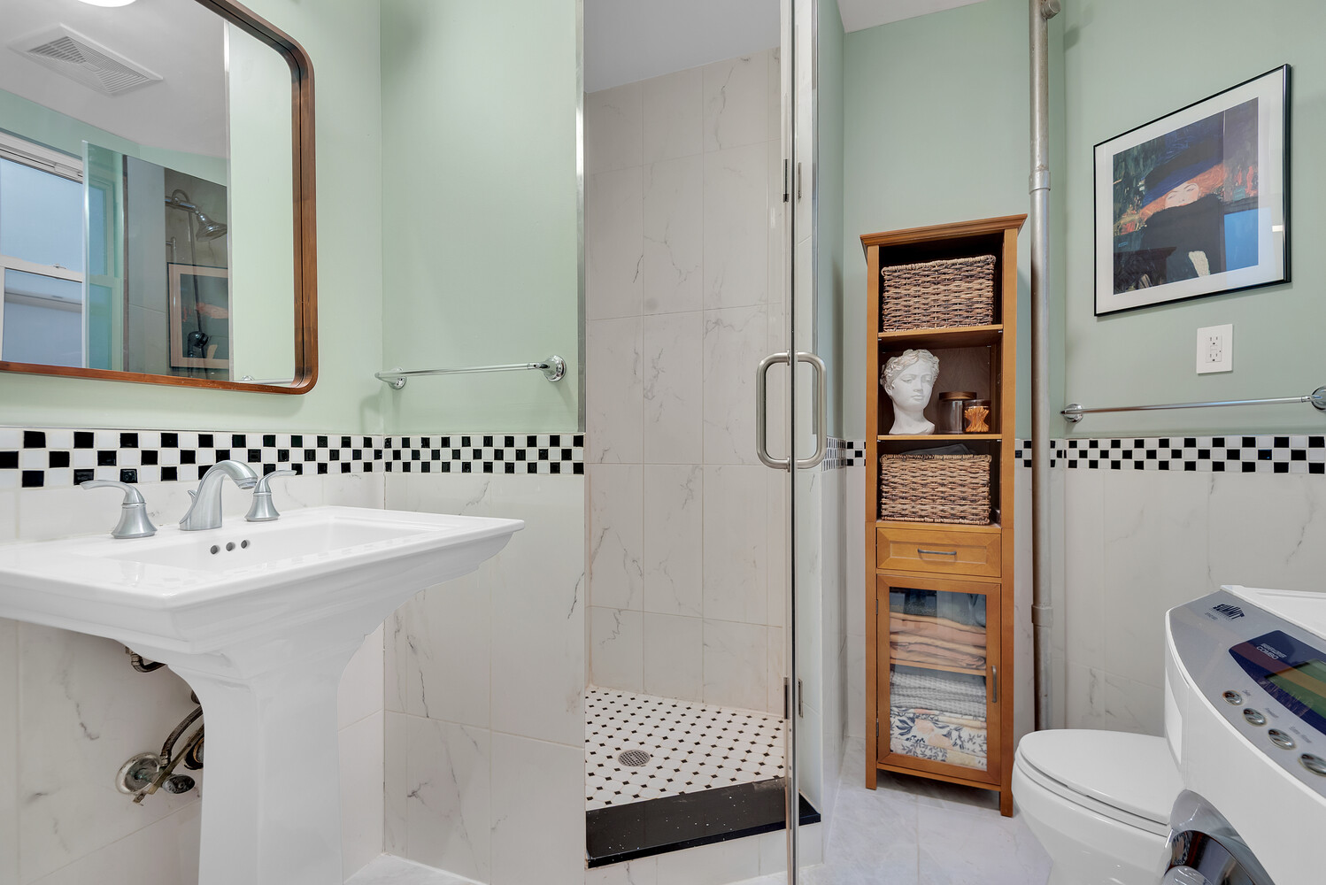 334 E 83RD Street 5E