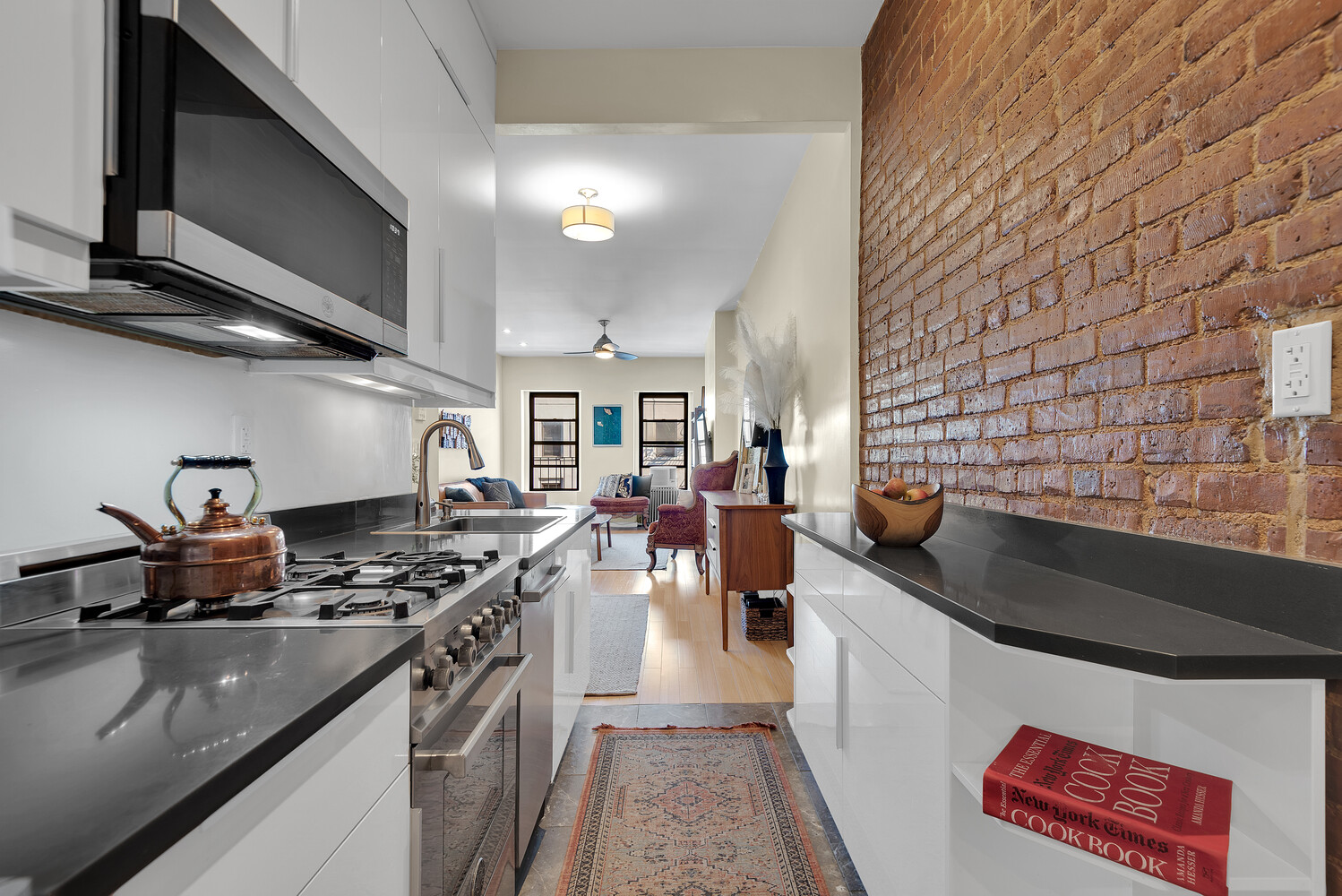 334 E 83RD Street 5E