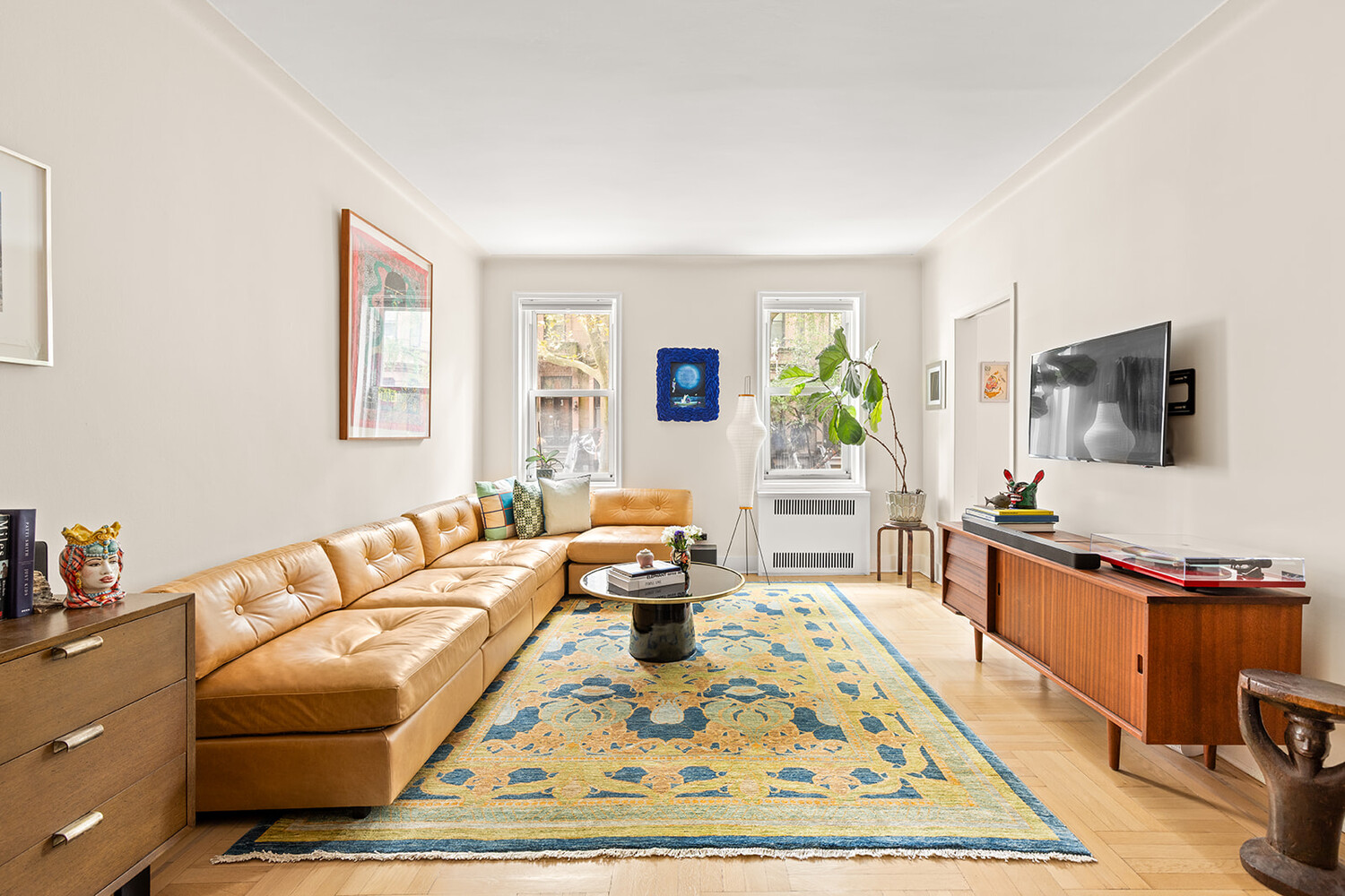 25 PLAZA Street W 1J