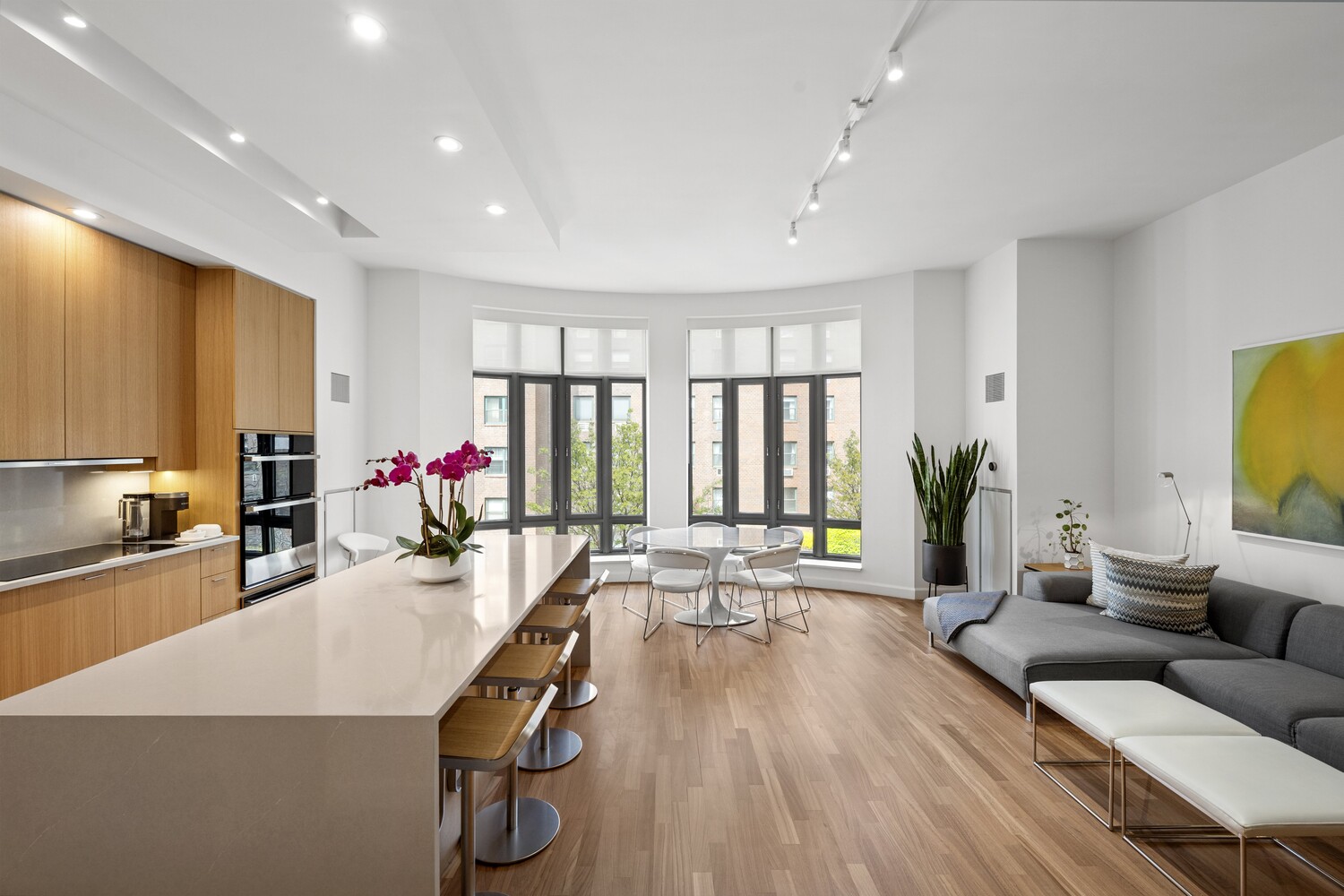 3 MORTON Square