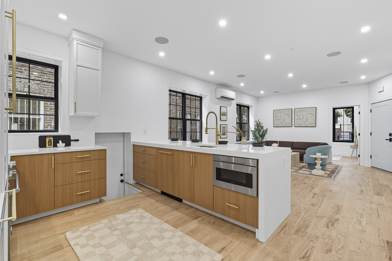 1109 HANCOCK Street TH