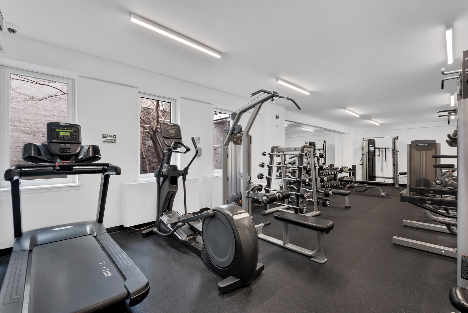 222 W 14TH Street 2D