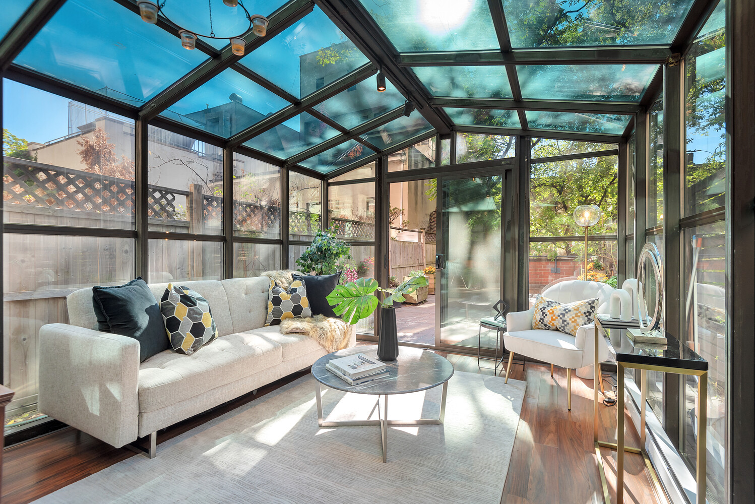 222 W 14TH Street 2D