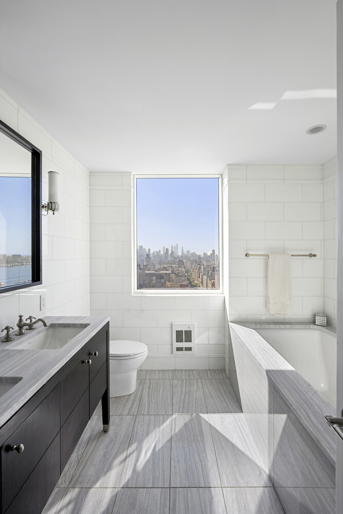 2628 BROADWAY 34