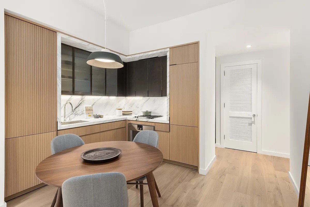 135 E 47TH Street 9G