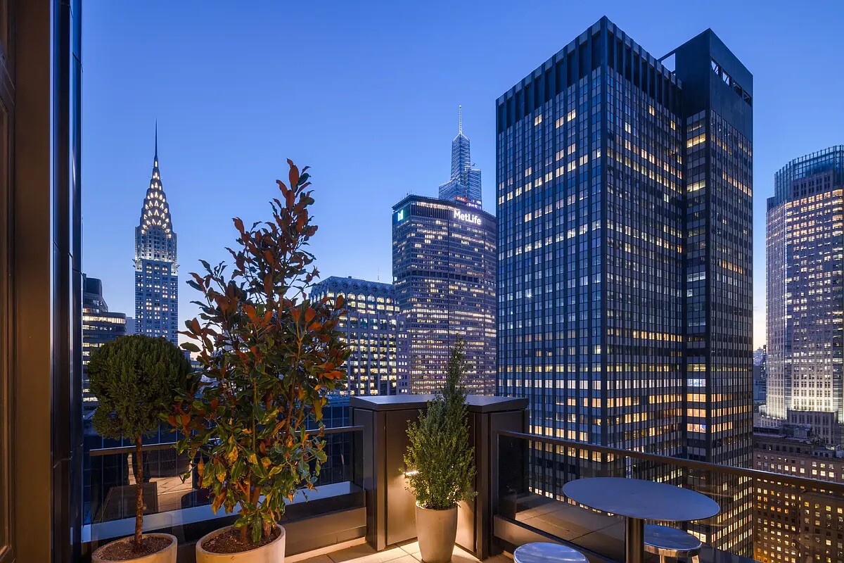 135 E 47TH Street 9G