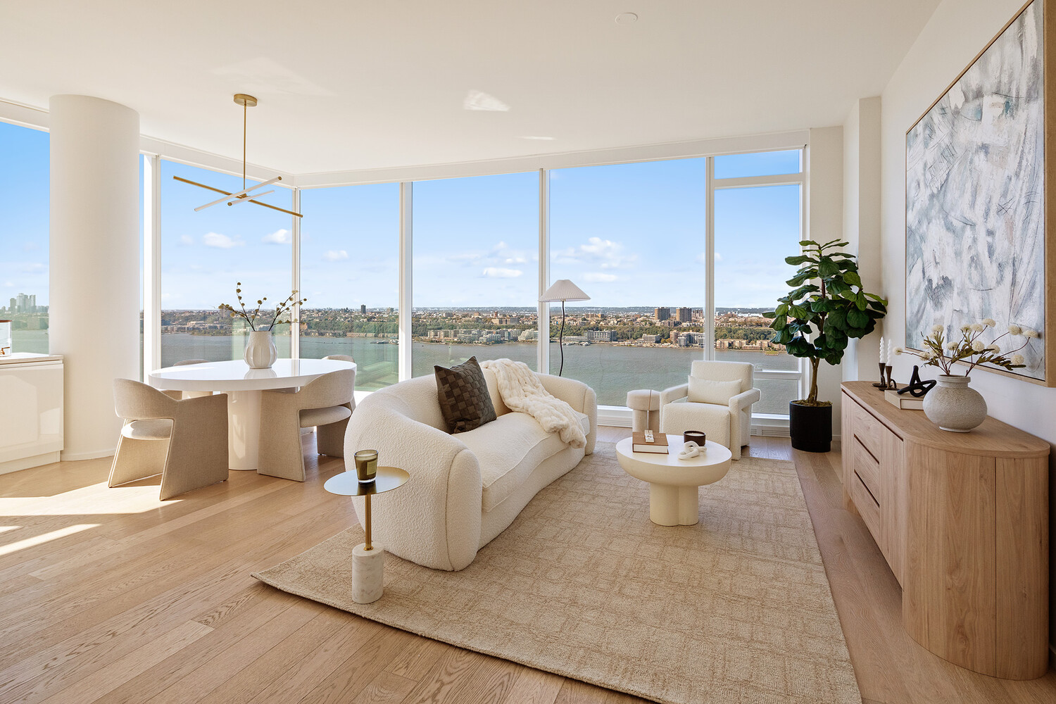 30 RIVERSIDE Boulevard 33A