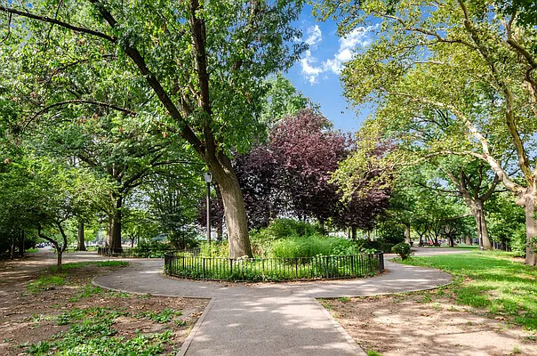 125 N 10TH Street S2D