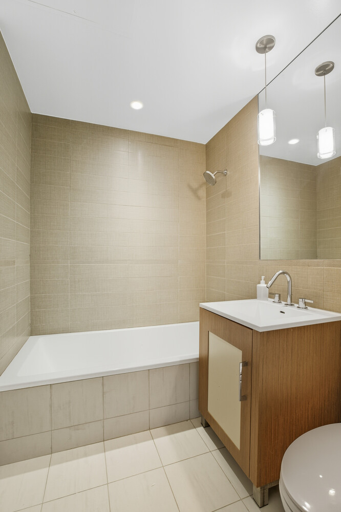 125 N 10TH Street S2D