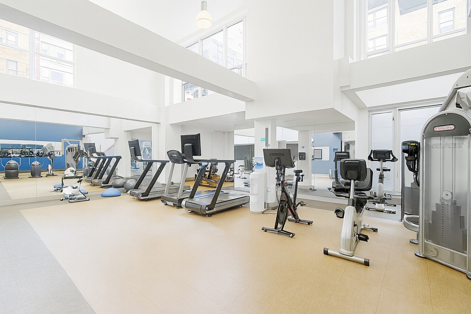 125 N 10TH Street S2D