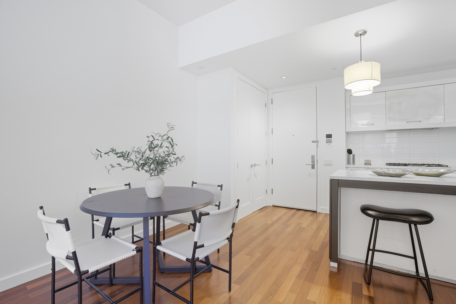 125 N 10TH Street S2D