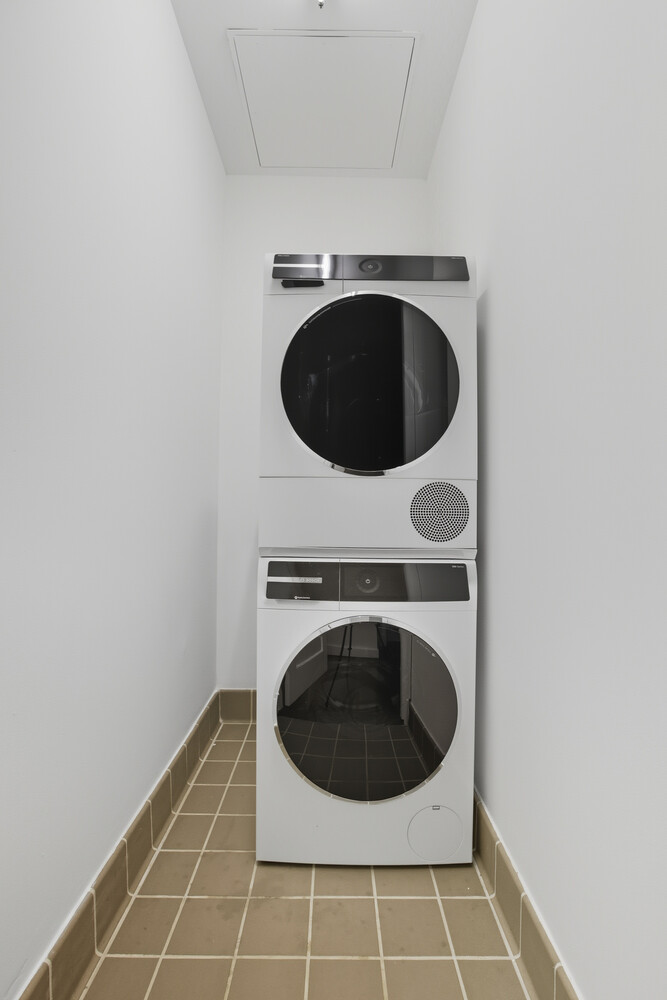 125 N 10TH Street S2D