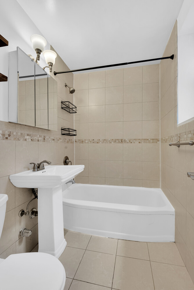 269 BENNETT Avenue 7H