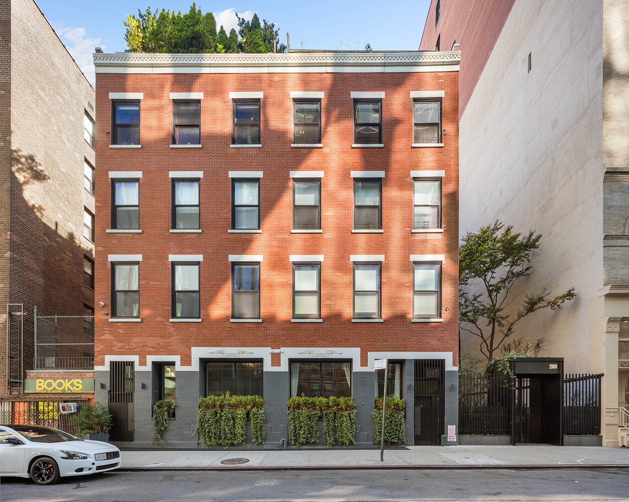 200 MERCER Street 4D