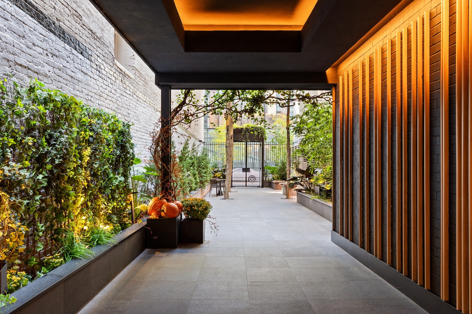 200 MERCER Street 4D