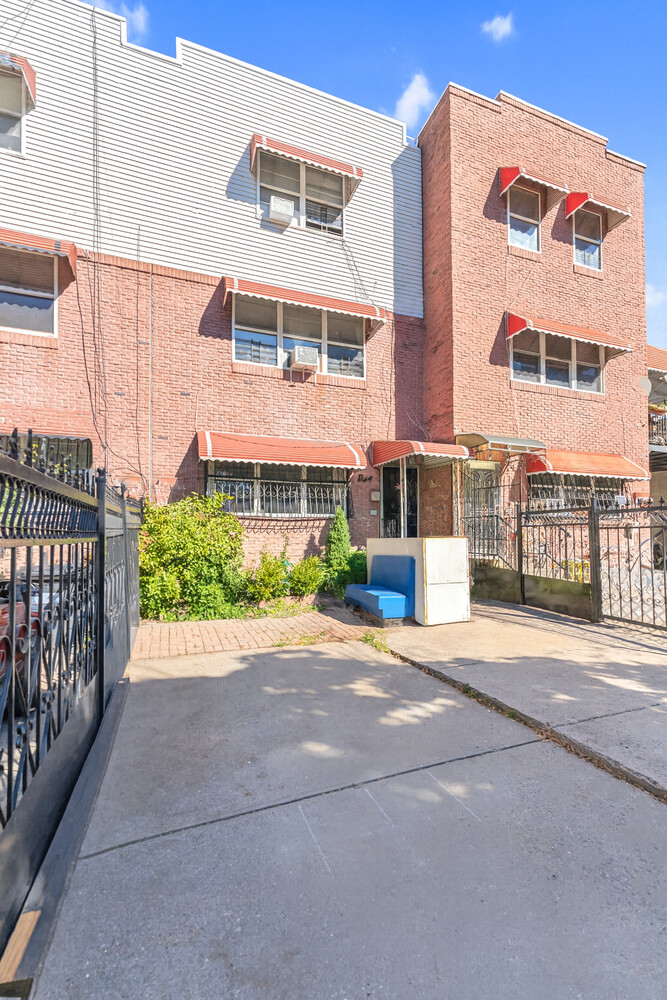 439 E 147TH Street