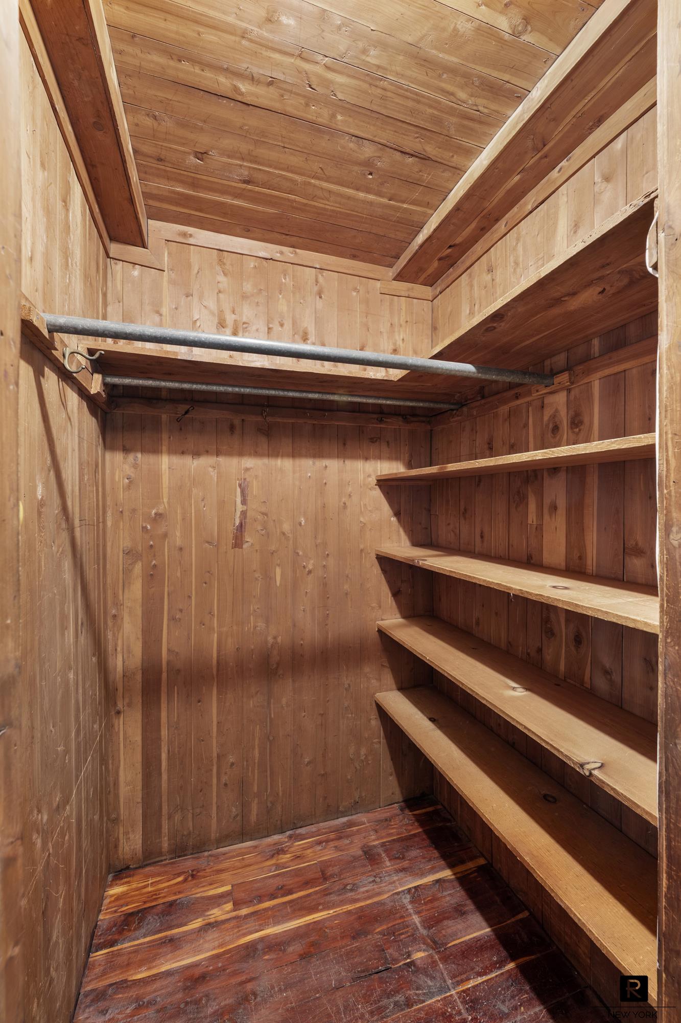 390 Riverside Drive 5-G