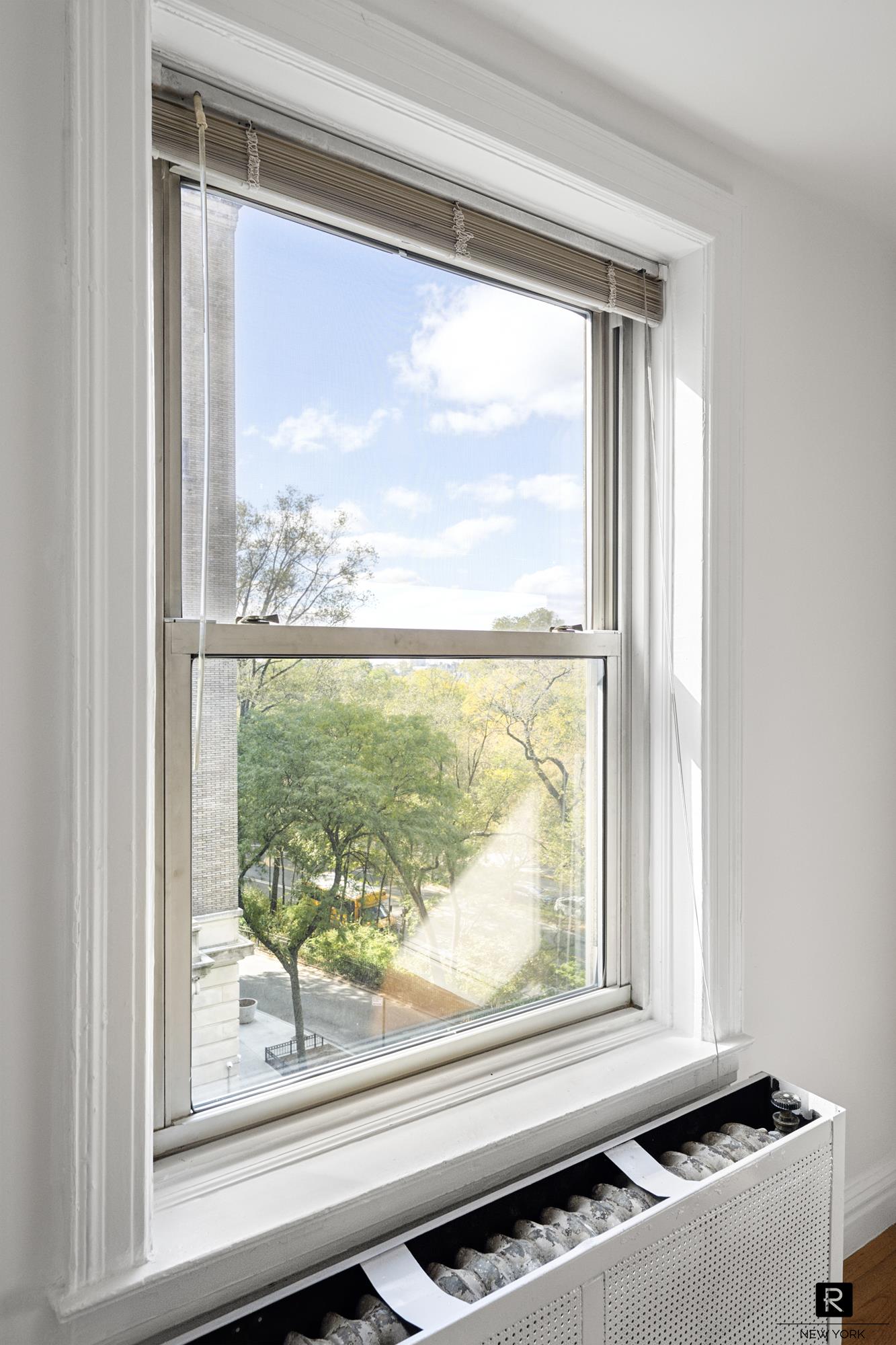 390 Riverside Drive 5-G