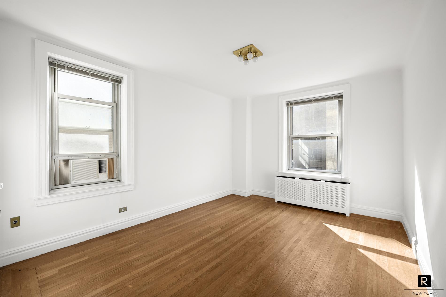 390 Riverside Drive 5-G