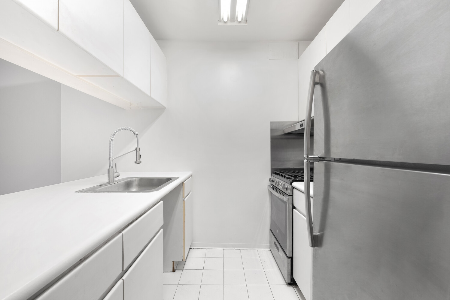 300 ALBANY Street 4A