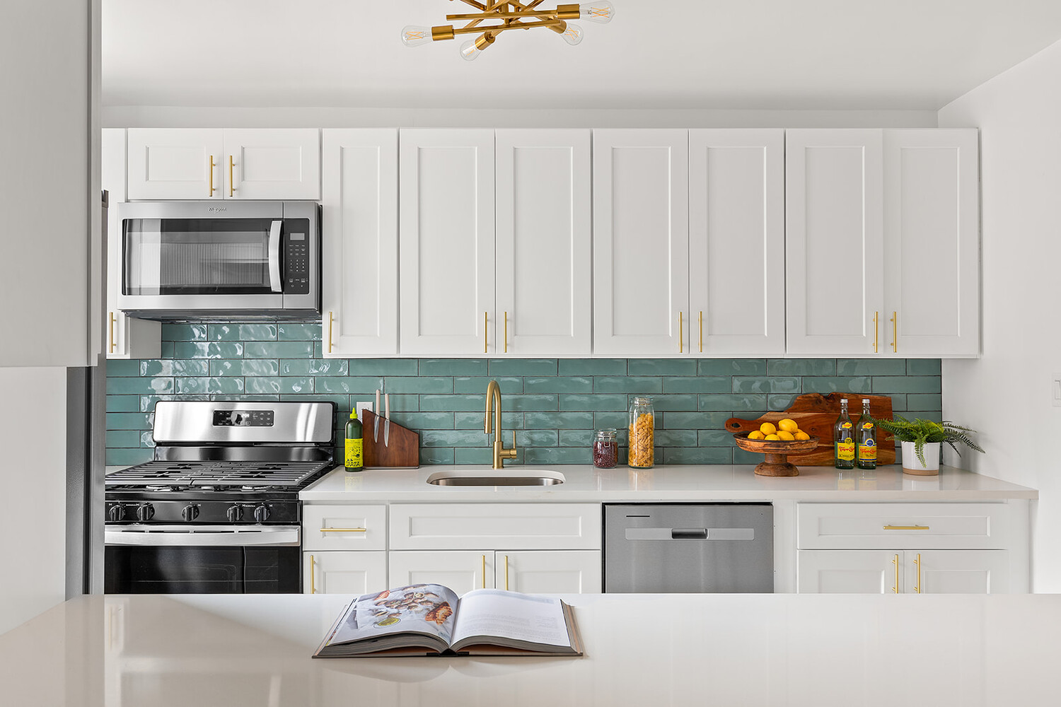 243 MCDONALD Avenue 6J