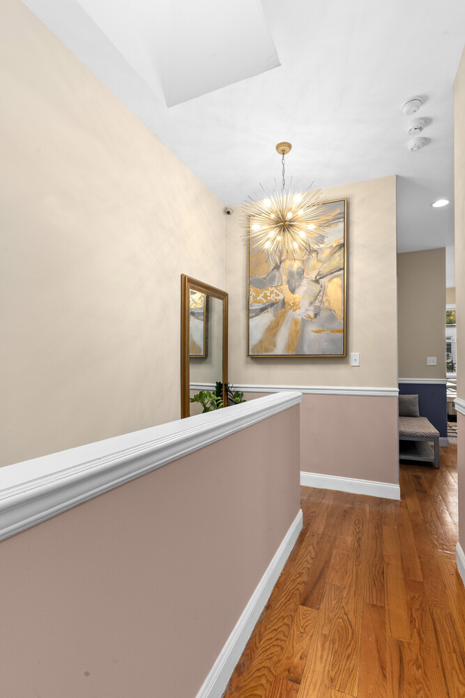 147 WEIRFIELD Street