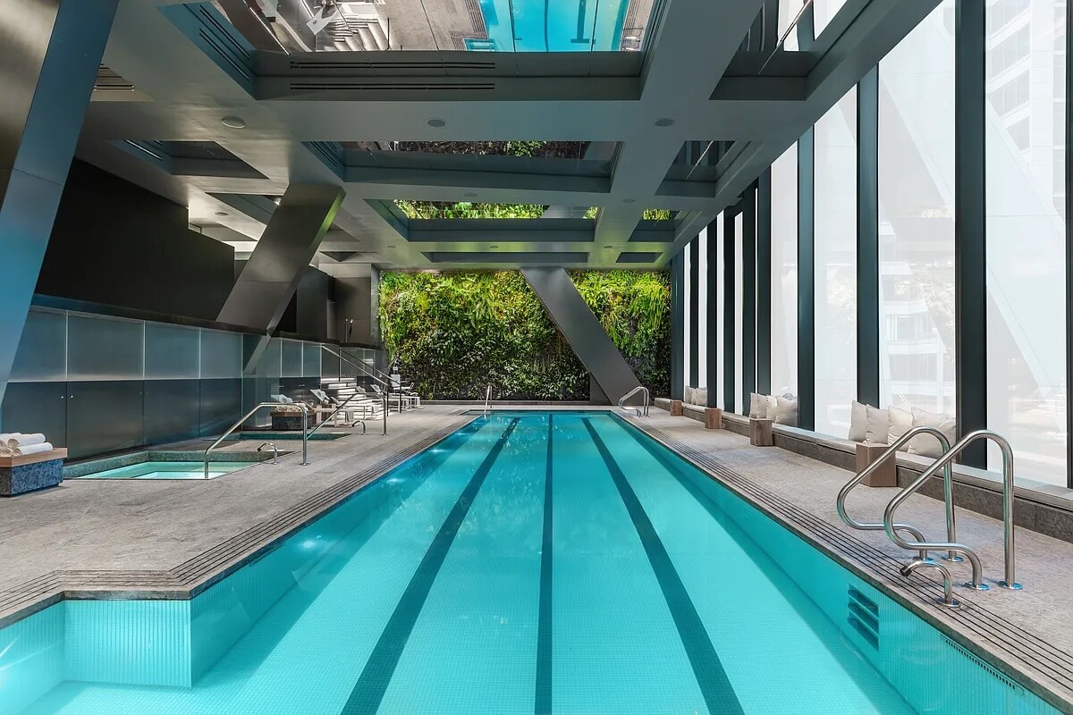 53 W 53RD Street 19E