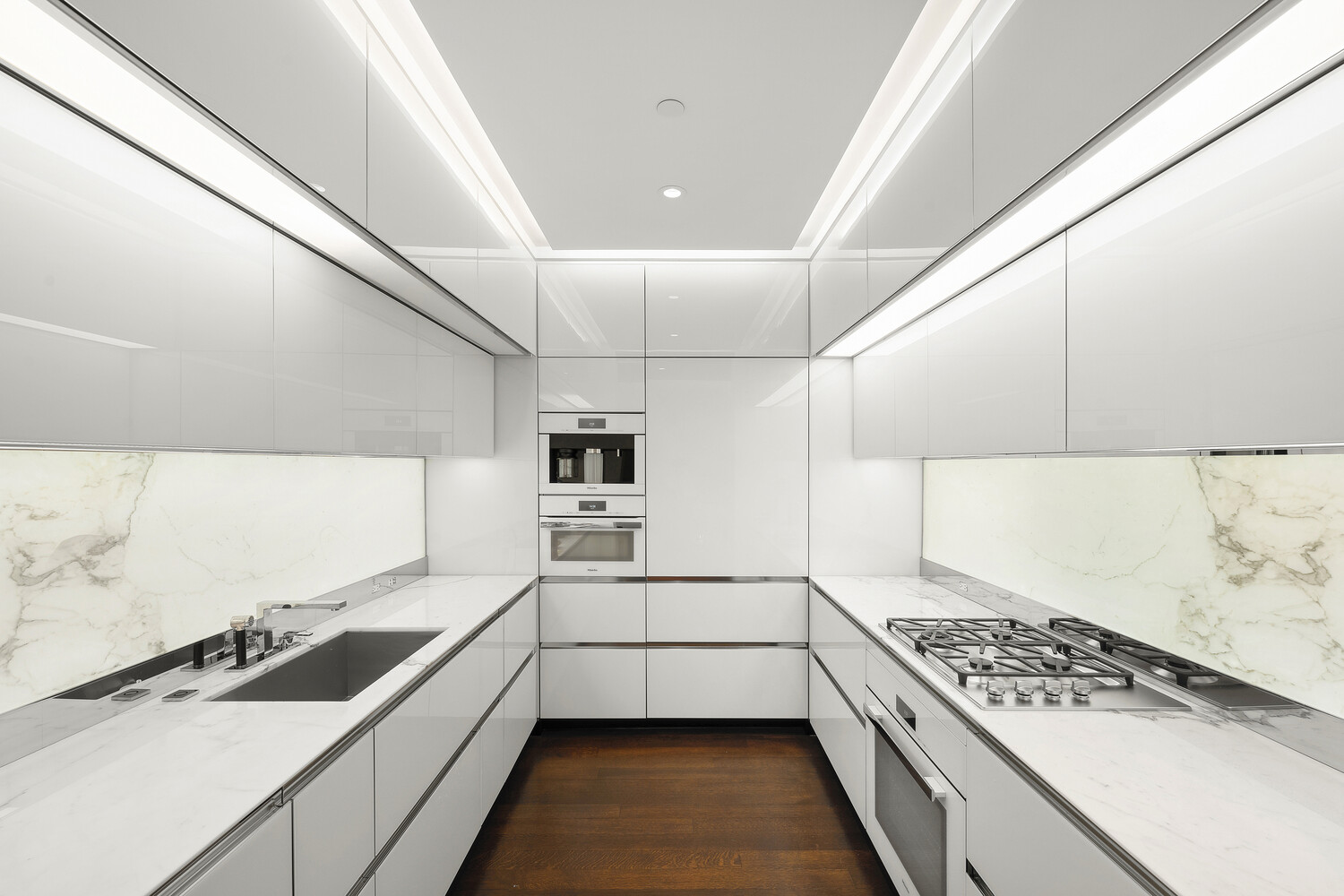 53 W 53RD Street 19E