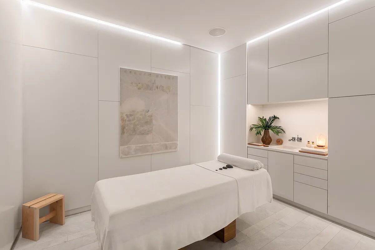 53 W 53RD Street 19E