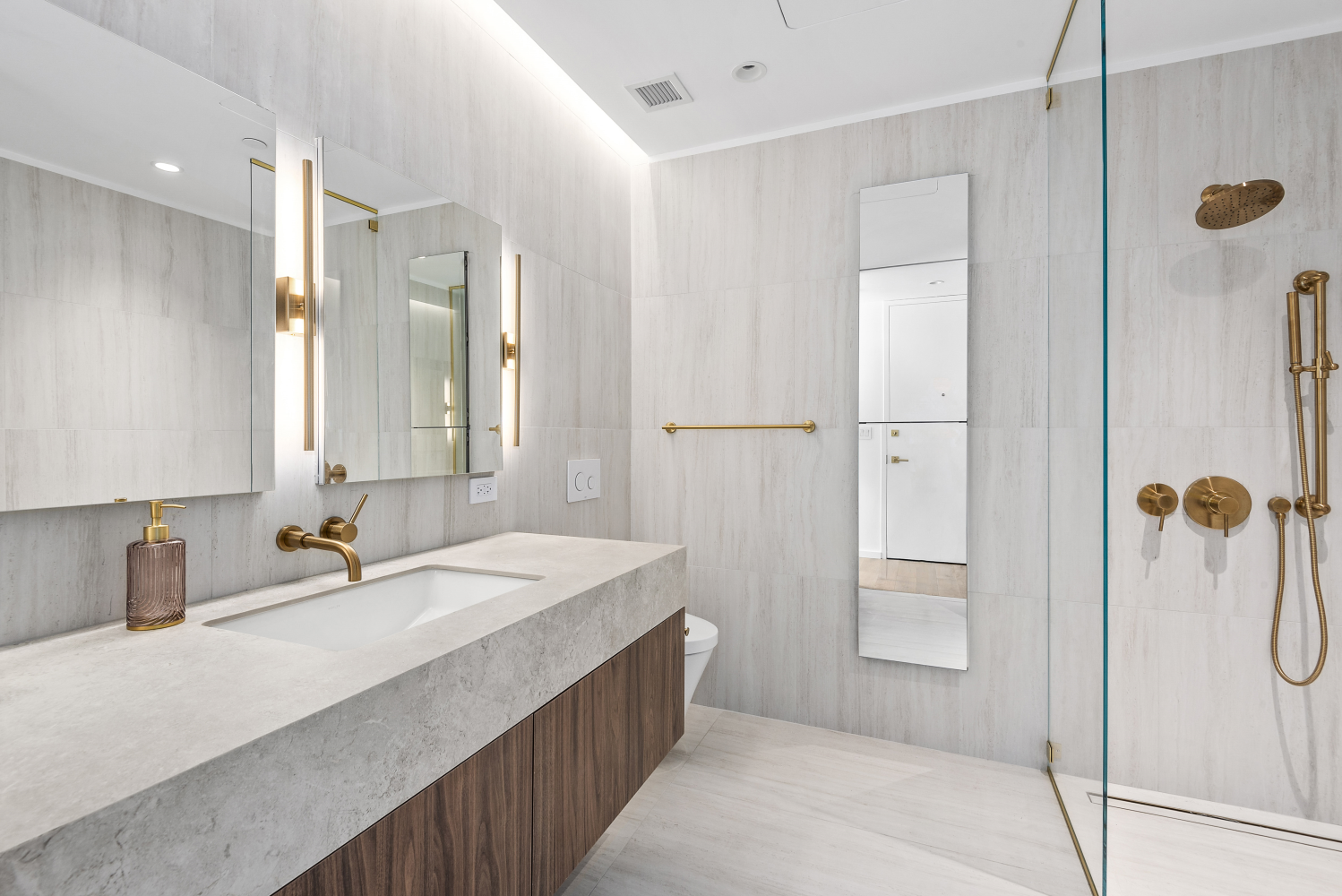 330 GRAND Street 1A