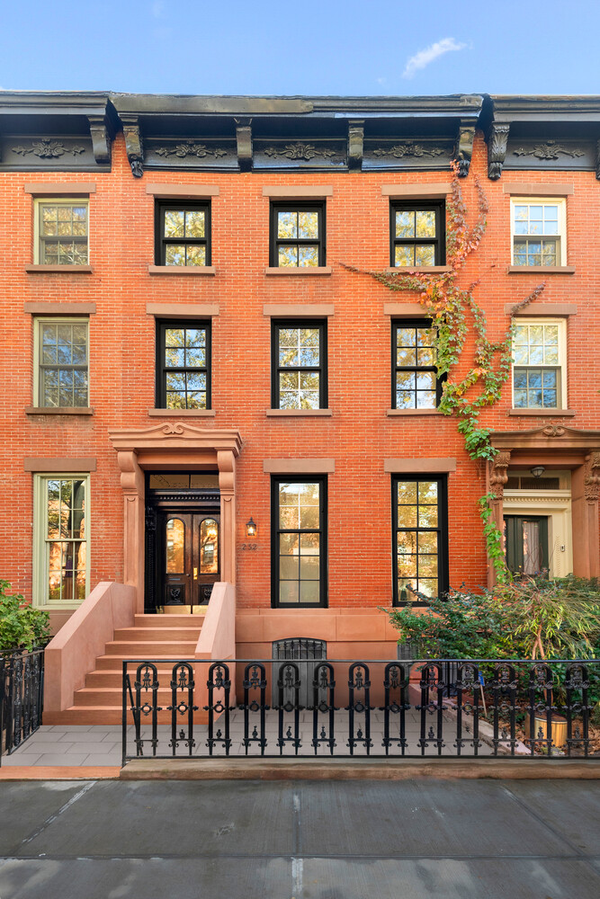 232 BERGEN Street