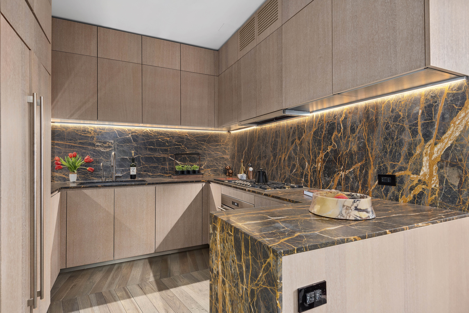 49 CHAMBERS Street 8F