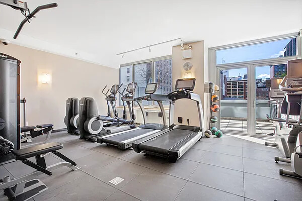 225 W 60TH Street 9A